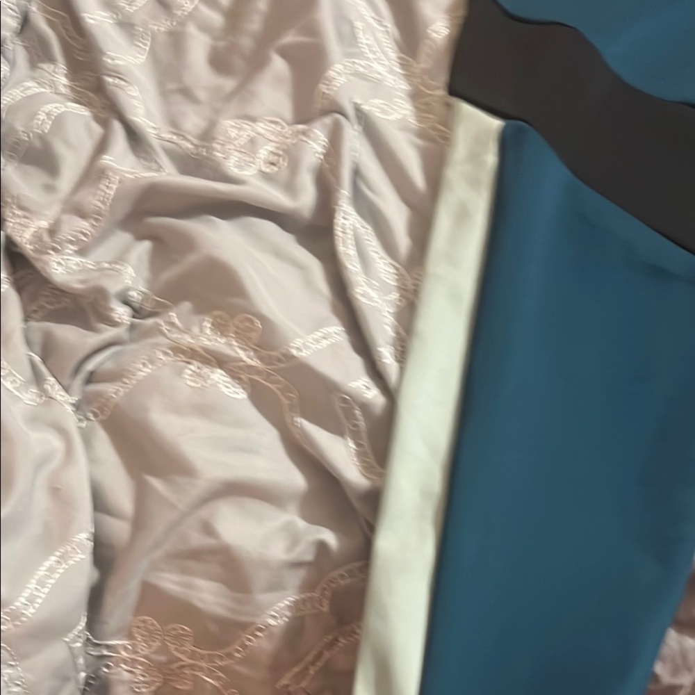 Adidas Teal and Black Performance Leggings - Picture 3 of 5